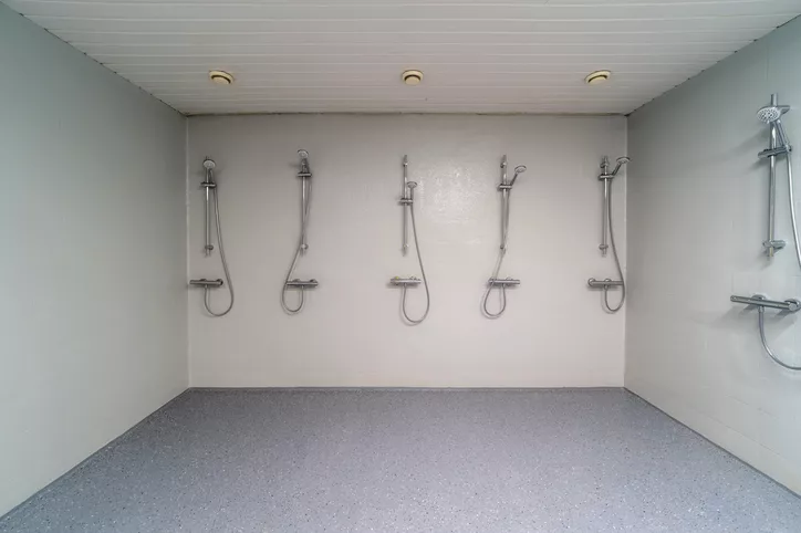 Intérieur container avec douche