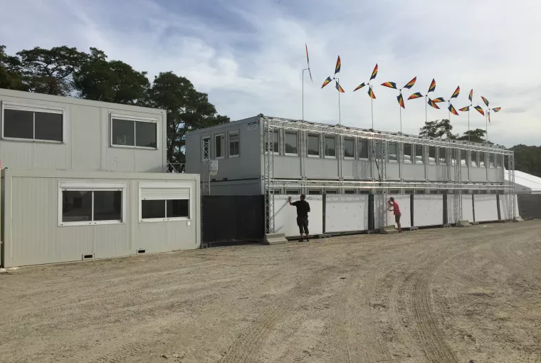 Ensemble modulaire placés pour un festival