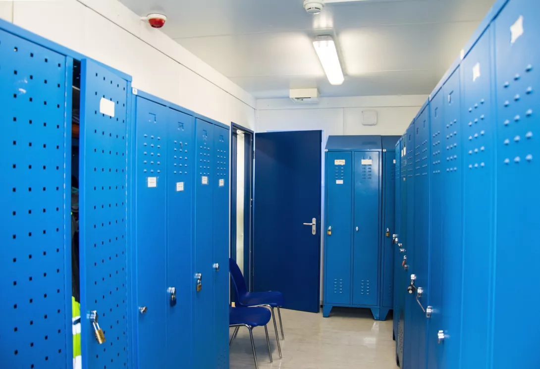 Vestaires dans construction modulaire Gecima.jpg